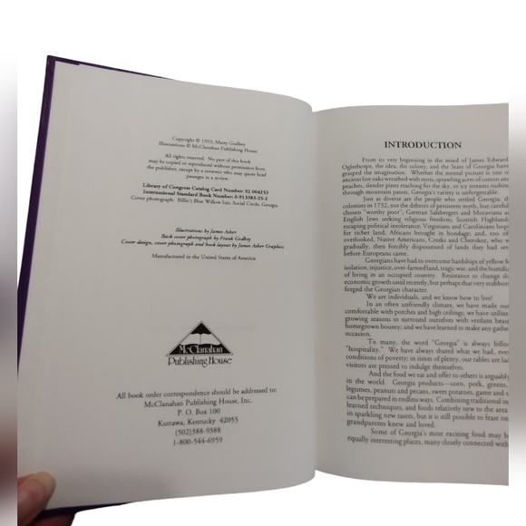 Autographed 1992 Dining in Historic Georgia hardcover cookbook - Godbey - Picture 5 of 5